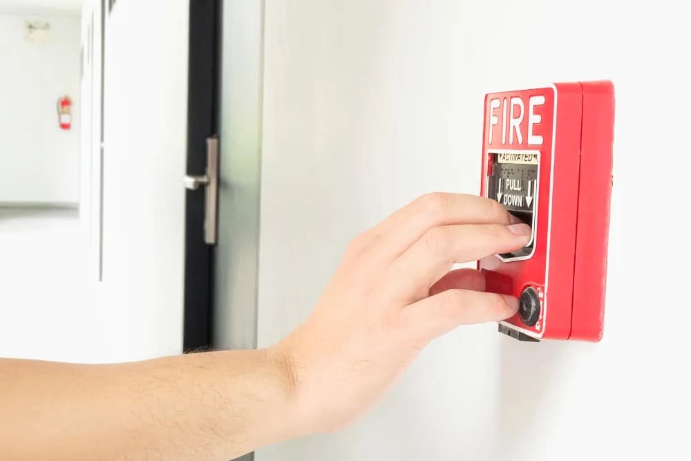 Pulsador jaladora manual para la detección de incendios